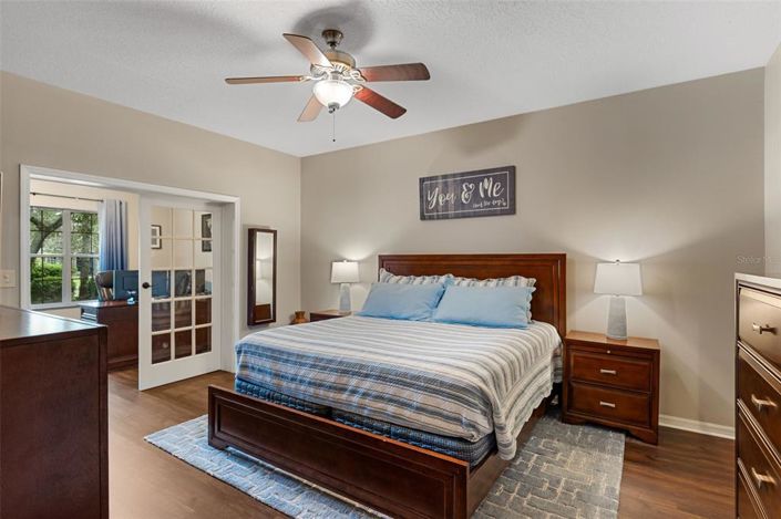 Image No.16-3 Bed Property for sale