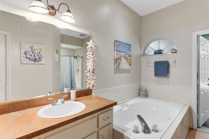 Image No.18-3 Bed Property for sale