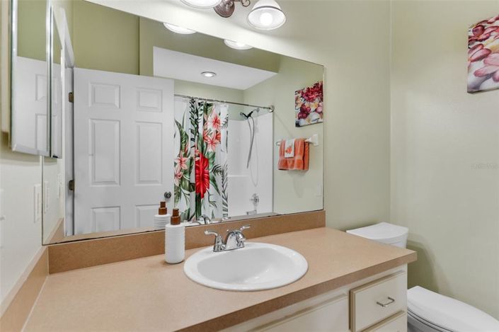 Image No.23-3 Bed Property for sale