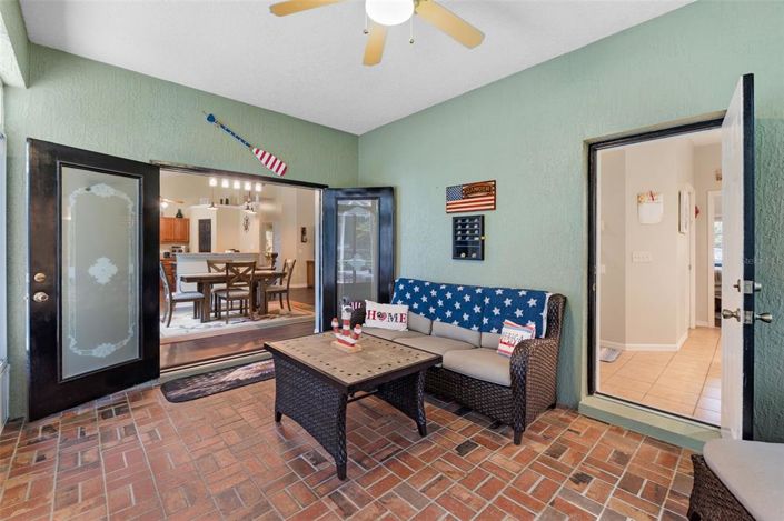 Image No.26-3 Bed Property for sale