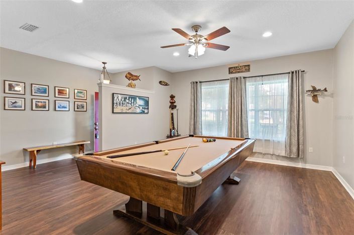 Image No.8-3 Bed Property for sale