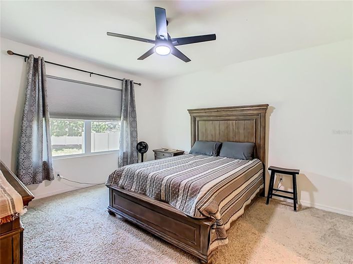 Image No.27-3 Bed Property for sale