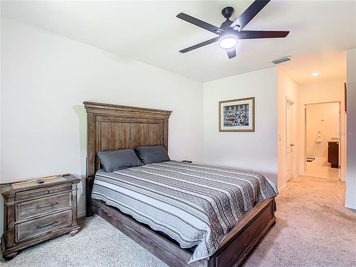 Image No.28-3 Bed Property for sale