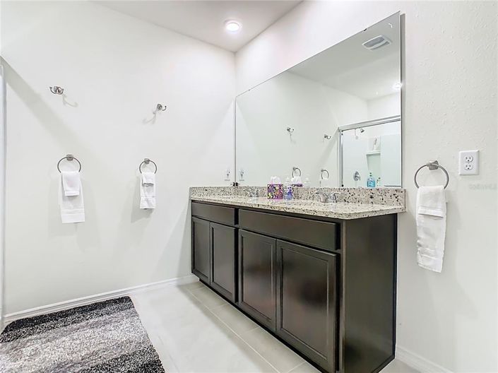 Image No.33-3 Bed Property for sale