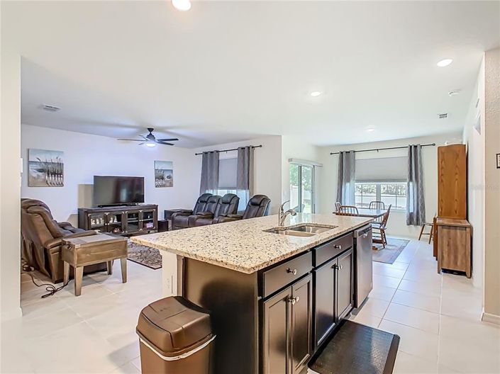 Image No.6-3 Bed Property for sale