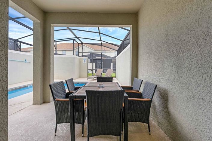 Image No.23-4 Bed Townhouse for sale