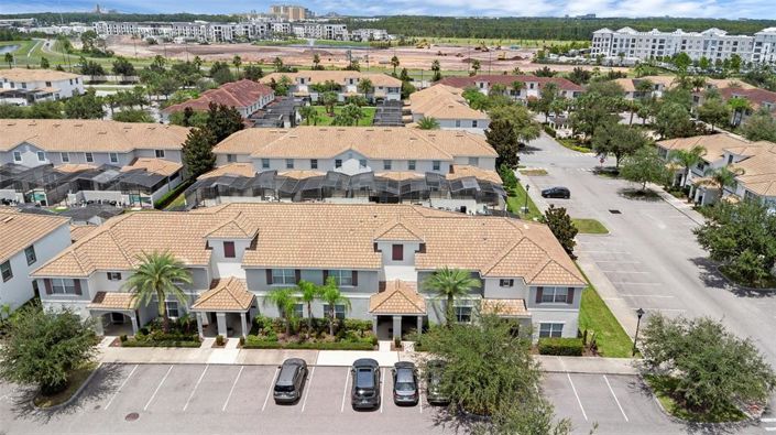 Image No.26-4 Bed Townhouse for sale