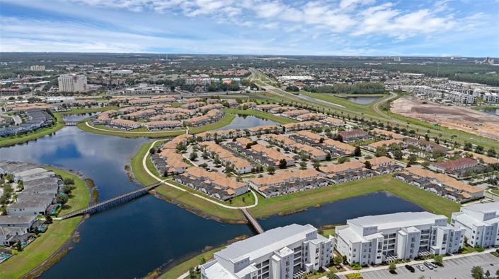 Image No.28-4 Bed Townhouse for sale