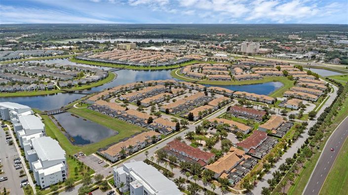 Image No.29-4 Bed Townhouse for sale