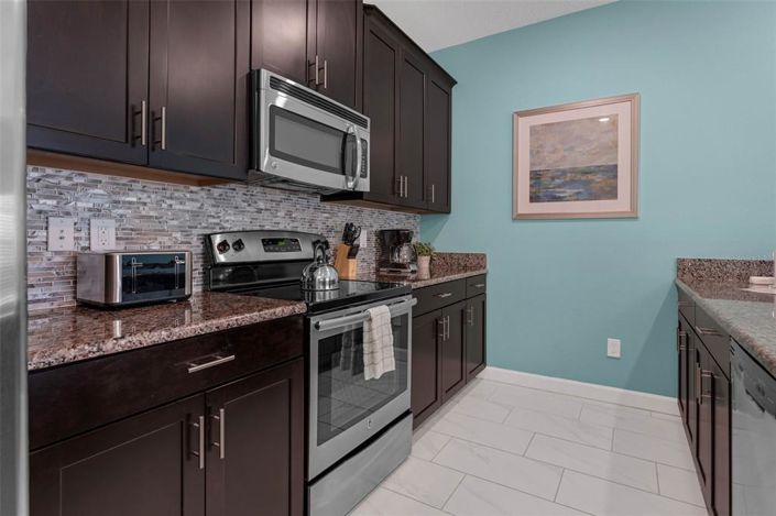 Image No.8-4 Bed Townhouse for sale