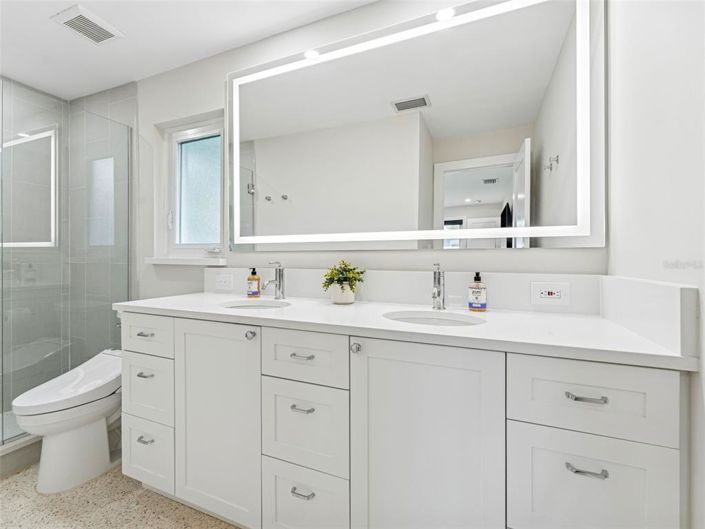 Image No.14-2 Bed Property for sale