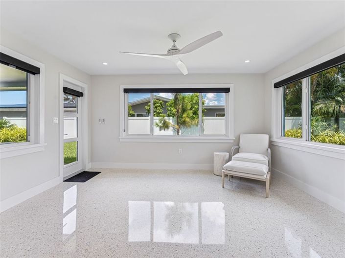 Image No.18-2 Bed Property for sale