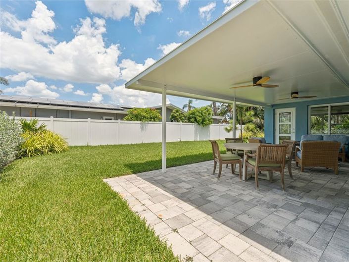 Image No.24-2 Bed Property for sale