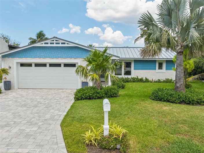 Image No.30-2 Bed Property for sale