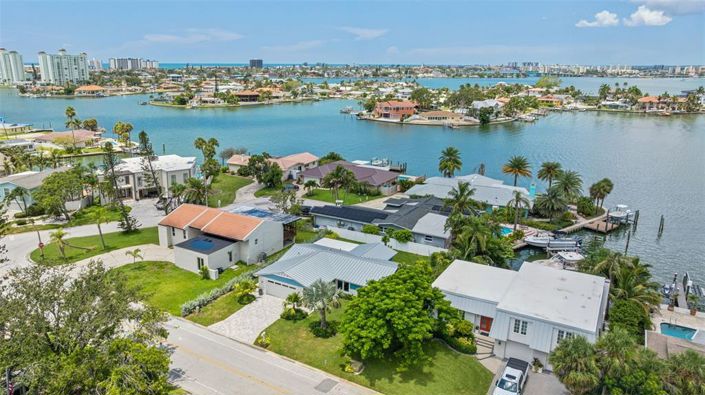 Image No.31-2 Bed Property for sale