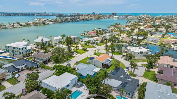 Image No.32-2 Bed Property for sale