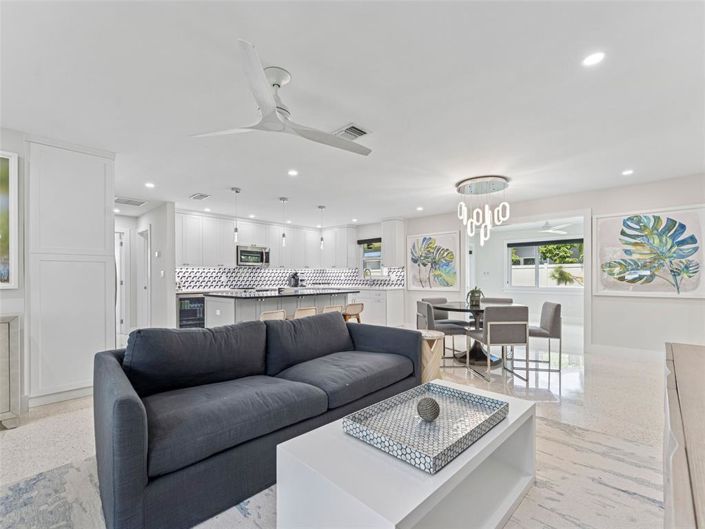 Image No.5-2 Bed Property for sale