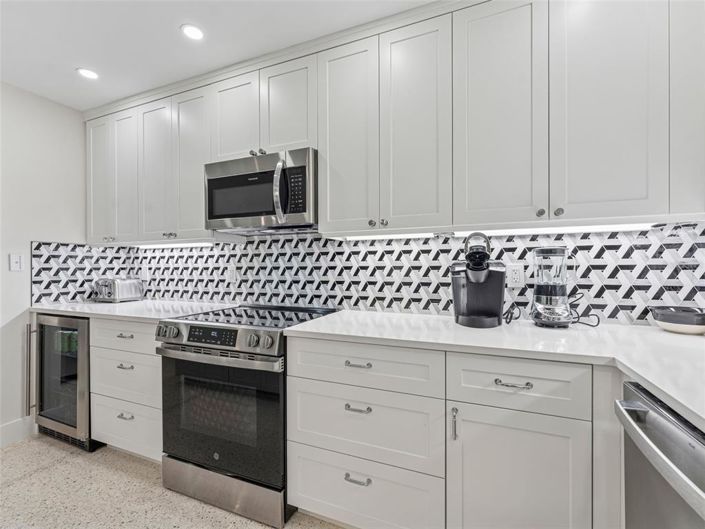 Image No.7-2 Bed Property for sale