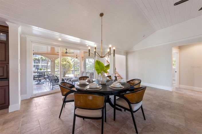 Image No.22-4 Bed Property for sale