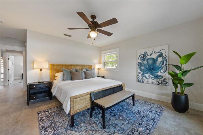 Image No.27-4 Bed Property for sale