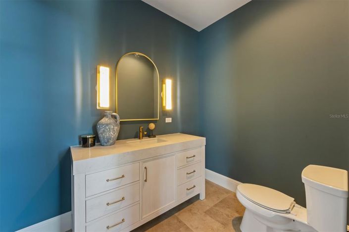 Image No.30-4 Bed Property for sale