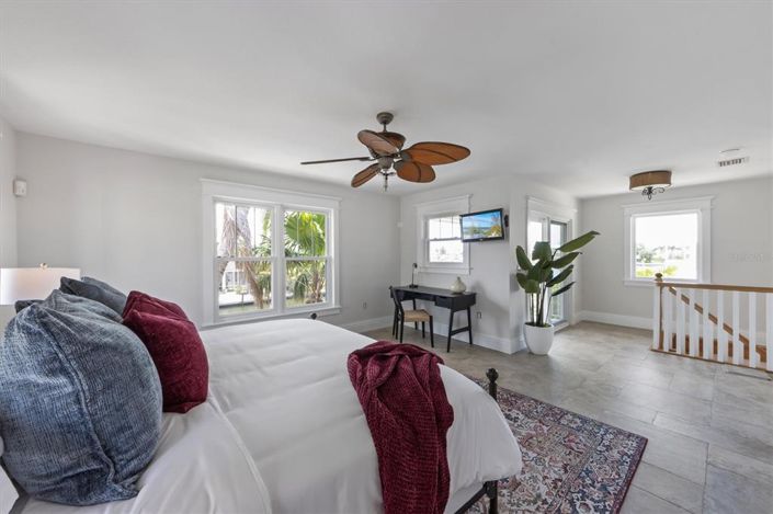 Image No.40-4 Bed Property for sale