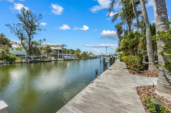 Image No.48-4 Bed Property for sale