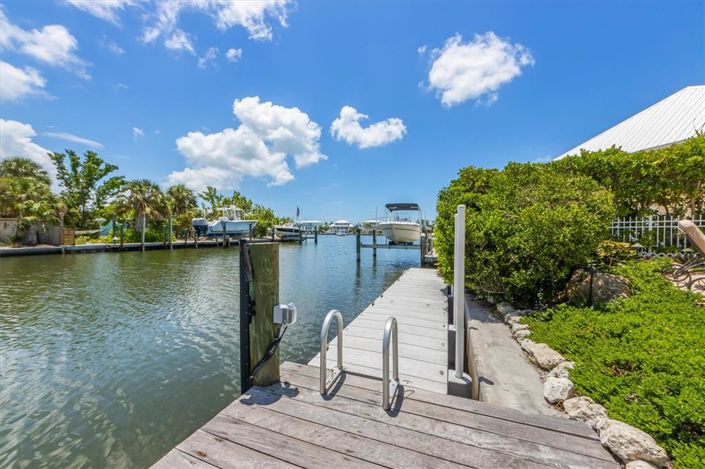 Image No.54-4 Bed Property for sale