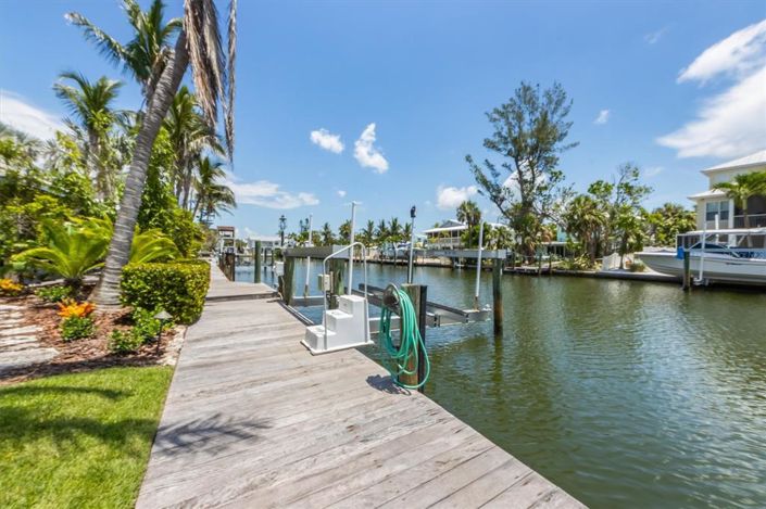 Image No.55-4 Bed Property for sale