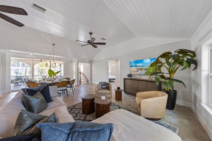 Image No.9-4 Bed Property for sale