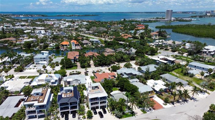 Image No.13-2 Bed Property for sale