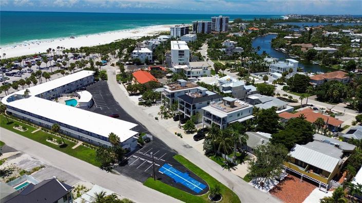 Image No.5-2 Bed Property for sale