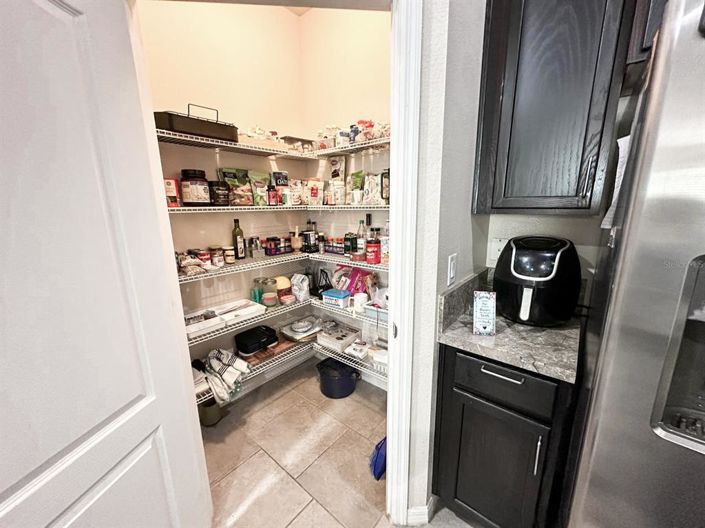 Image No.19-3 Bed Property for sale