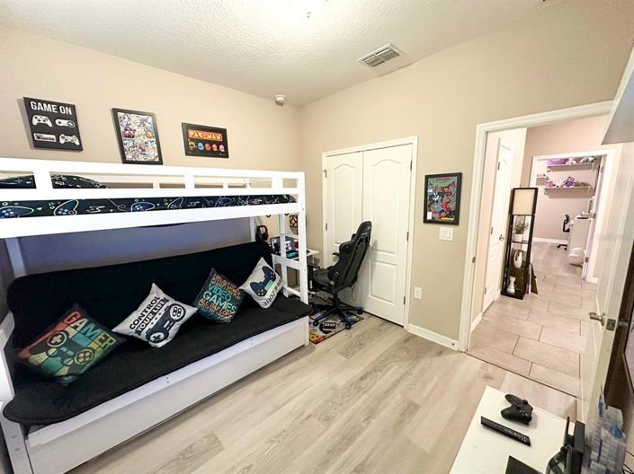 Image No.29-3 Bed Property for sale