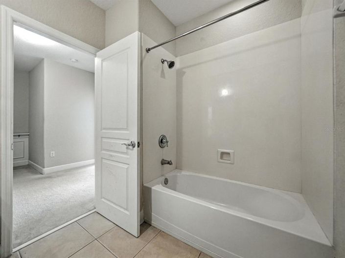 Image No.19-3 Bed Property for sale