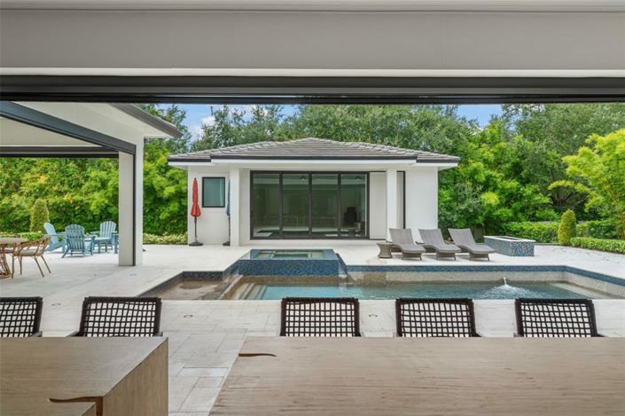 Image No.13-5 Bed Property for sale