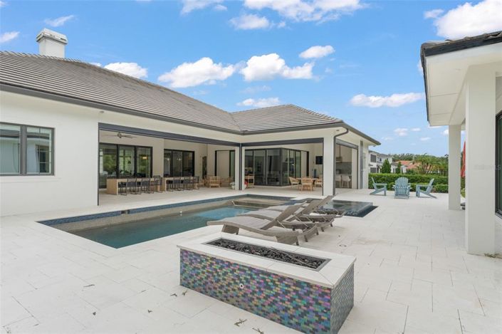 Image No.14-5 Bed Property for sale