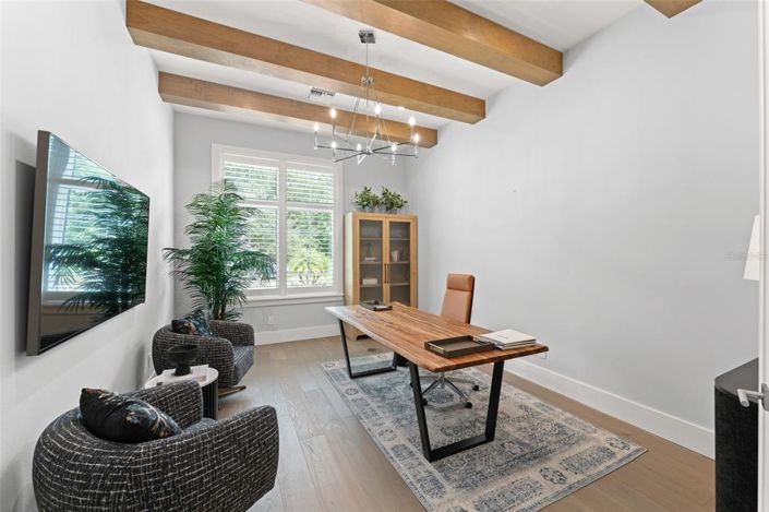 Image No.28-5 Bed Property for sale