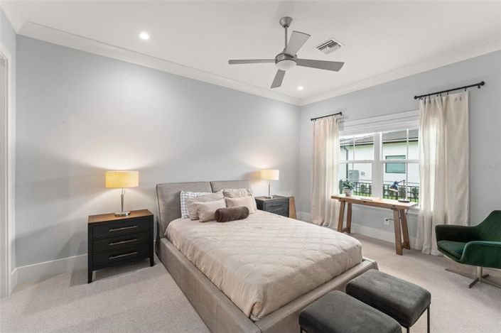 Image No.33-5 Bed Property for sale