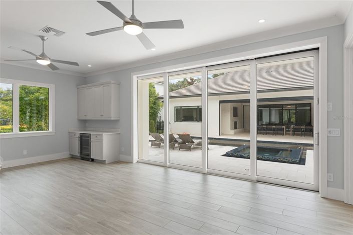 Image No.44-5 Bed Property for sale