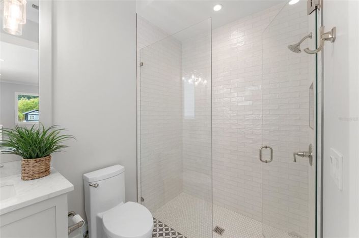 Image No.46-5 Bed Property for sale