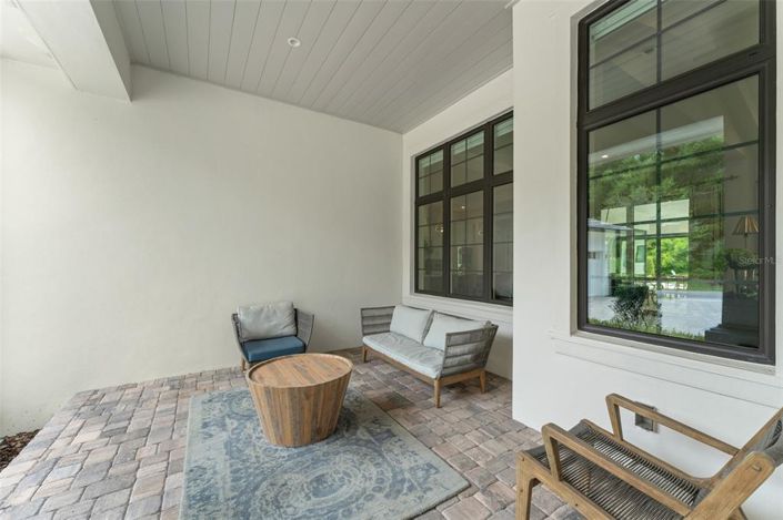 Image No.55-5 Bed Property for sale