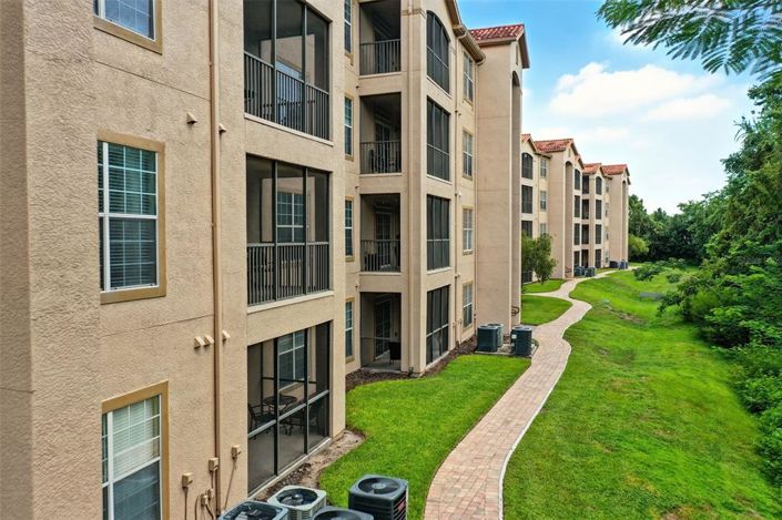 Image No.29-3 Bed Property for sale