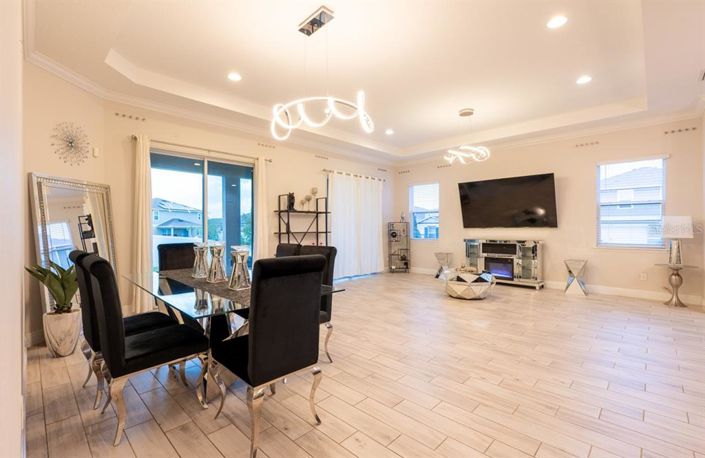 Image No.8-4 Bed Property for sale