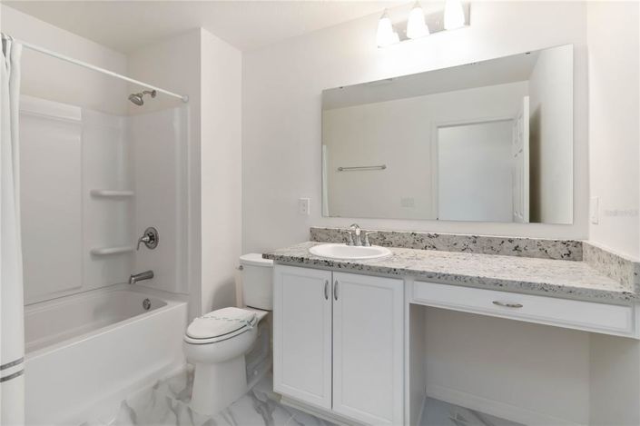 Image No.17-3 Bed Property for sale