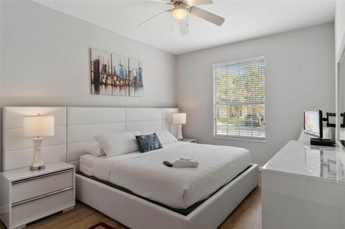 Image No.18-3 Bed Property for sale