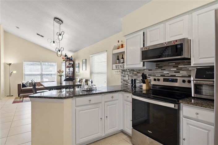 Image No.11-4 Bed Property for sale