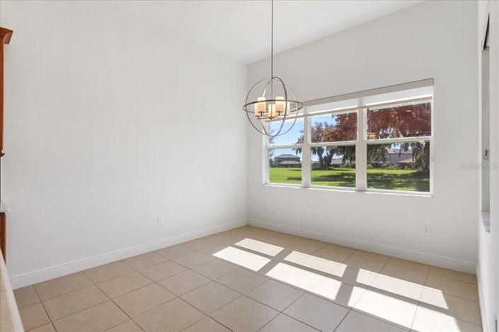 Image No.12-4 Bed Property for sale