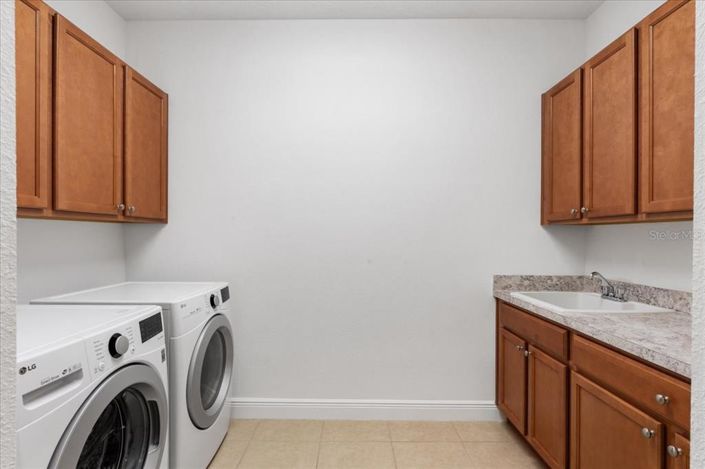 Image No.29-4 Bed Property for sale