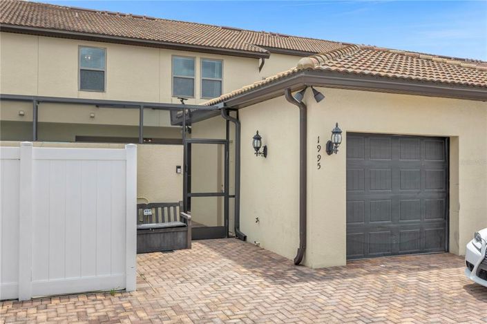 Image No.40-5 Bed Townhouse for sale